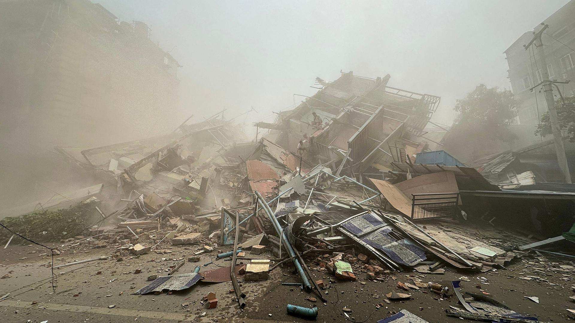 Samaradagi jinsiy aloqa videolari parkdagi hojatxona dokonlari Meksikada dam olish telekorsatuvida jinsiy aloqa