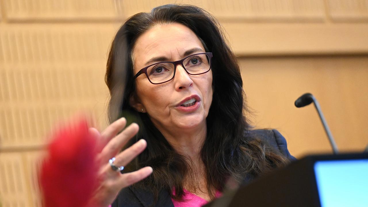 DGB-Chefin Fahimi kritisiert Klingbeils Forderung nach Mehrarbeit