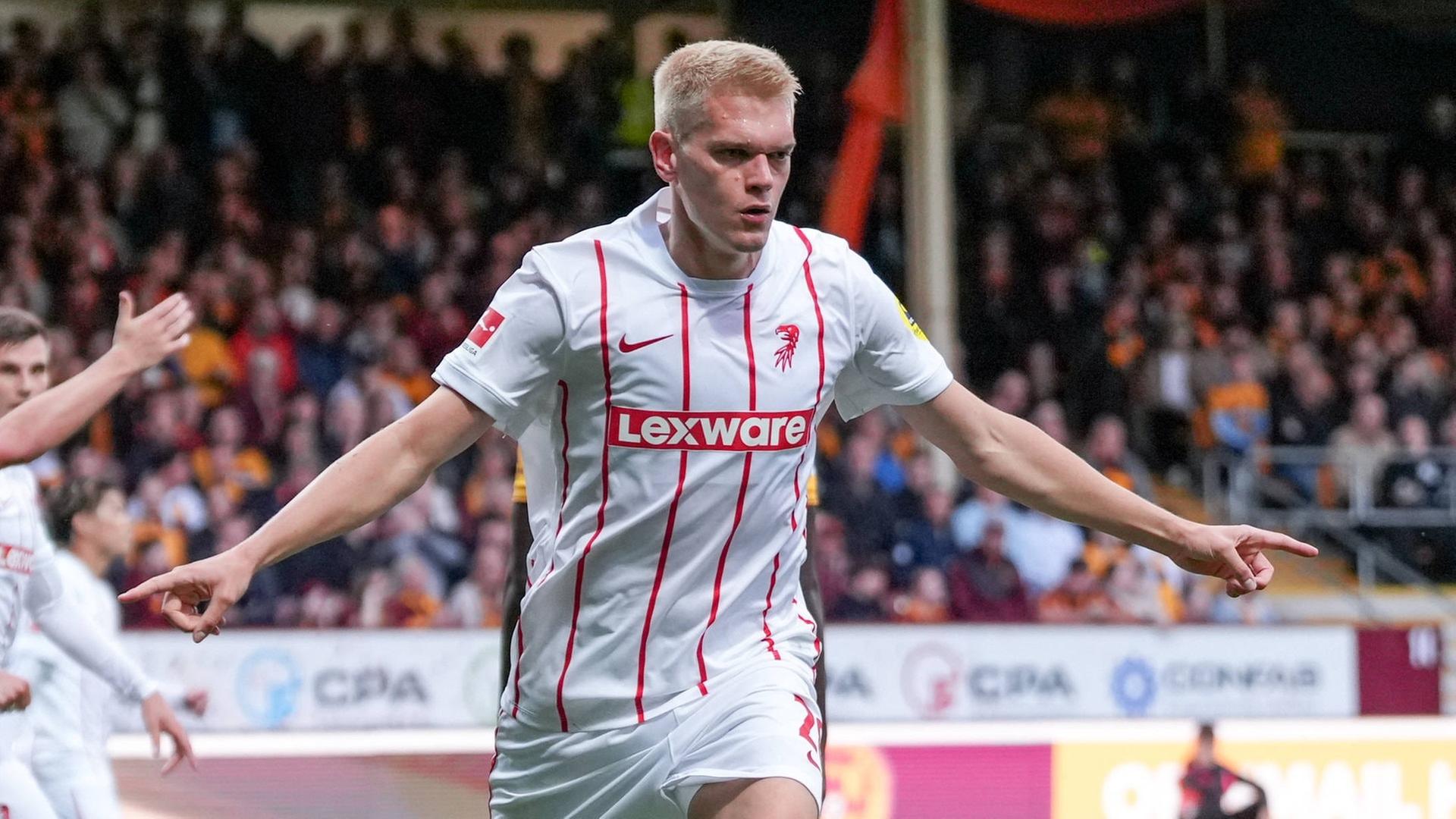 Nach frühem Schock: Doppelter Ginter schießt Freiburg zum Sieg in Motherwell