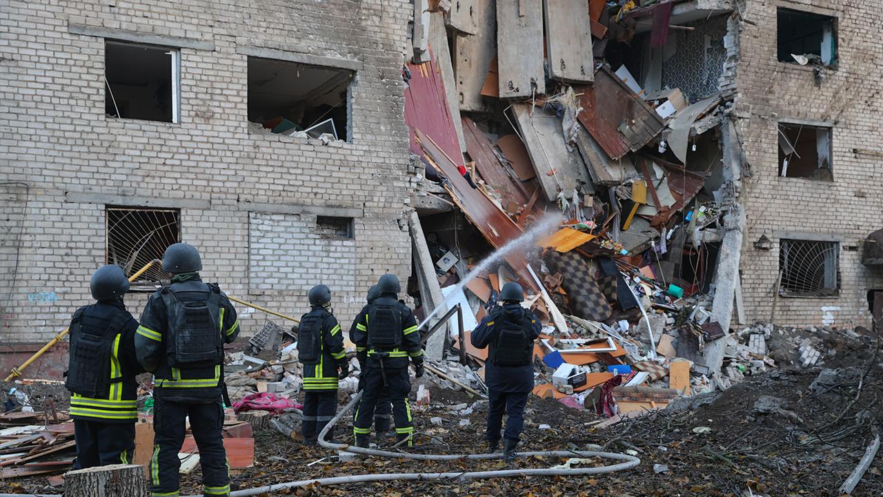 Ukraine meldet Hunderte Angriffe – Wärmekraftwerke beschädigt