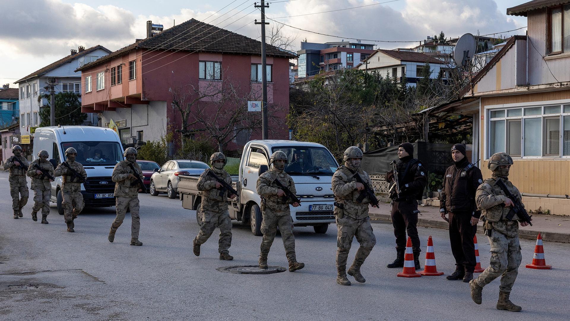 Türkische Gendarmerie-Spezialeinheiten in Yalova | REUTERS