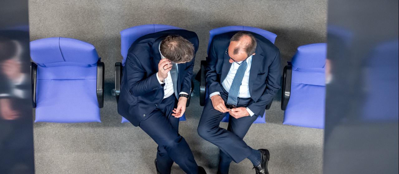 Friedrich Merz und Lars Klingbeil im Bundestag (Archivbild).
