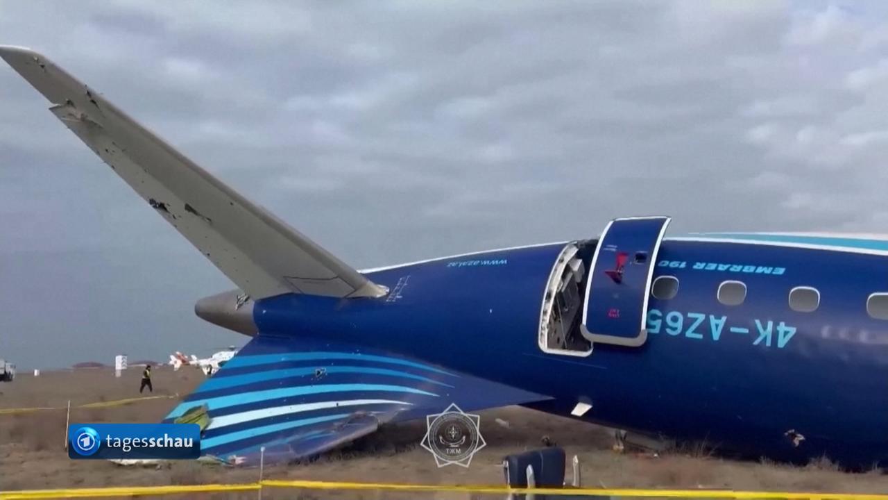 Flugzeugabsturz in Kasachstan: Vermutlich mehr als 30 Tote | tagesschau.de