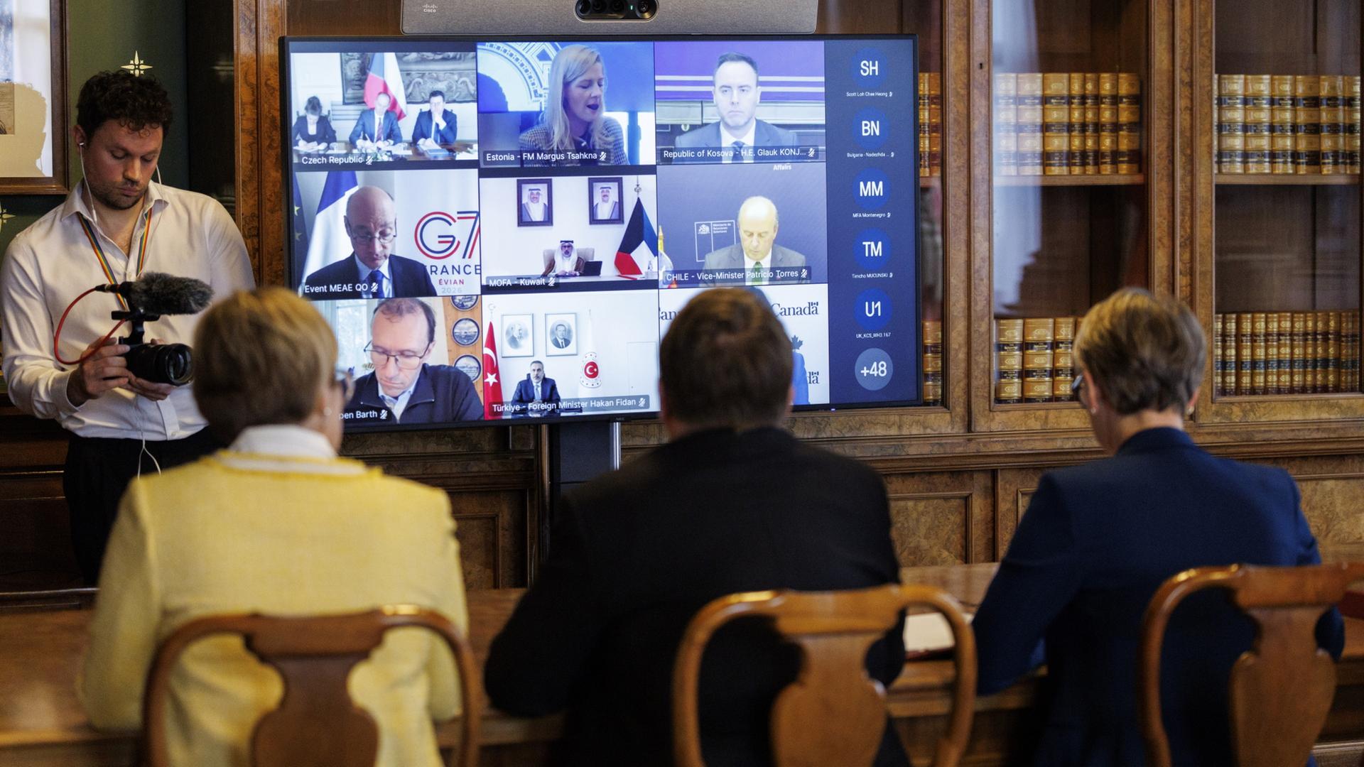 Vertreter von verschiedenen Ländern in einer Videokonferenz zur Straße von Hormus | EPA