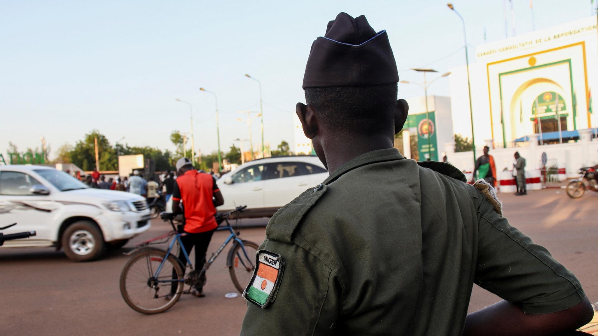Mit Russlands Hilfe: Junta in Niger schlägt Aufstand von Soldaten nieder