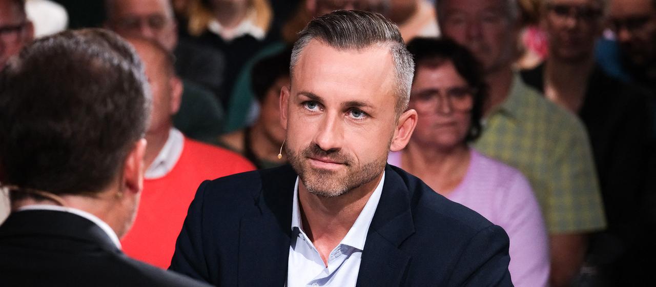 Ulrich Siegmund spricht im ZDF-Morgenmagazin "moma vor der Wahl" mit Andreas Wunn.