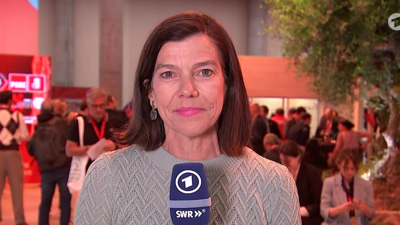 Linke Parteien beraten in Barcelona über Demokratie