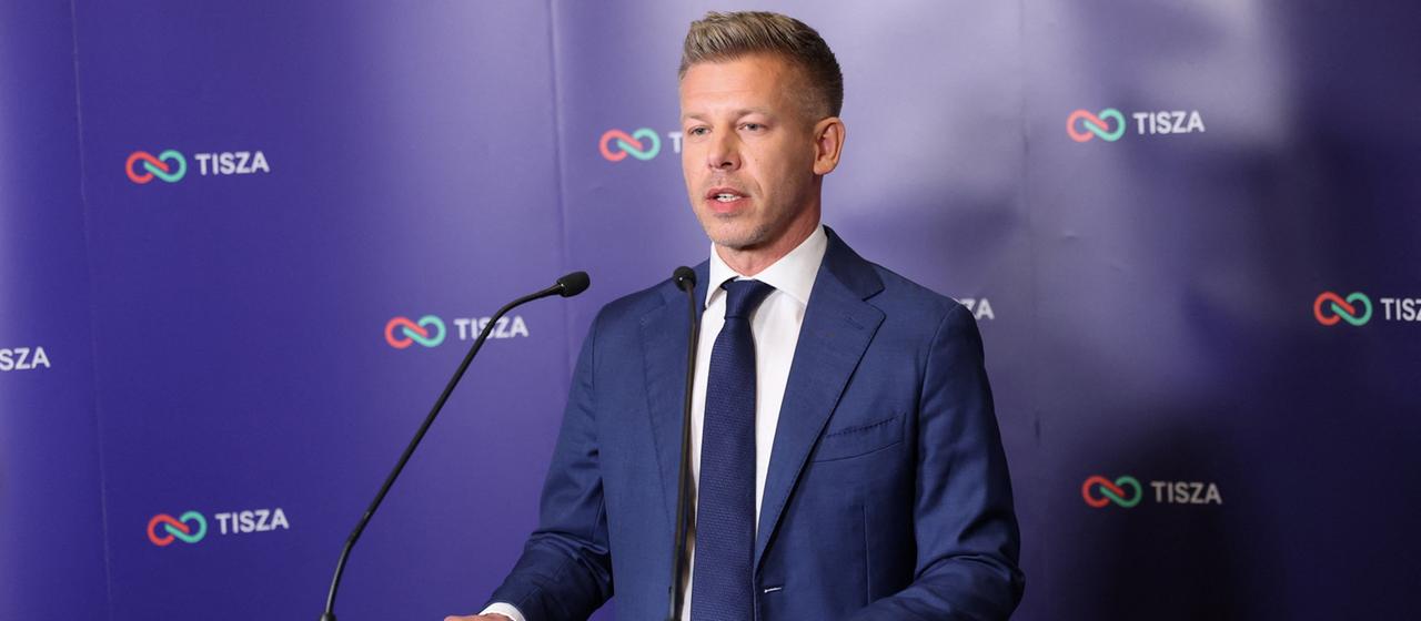 Peter Magyar, der Vorsitzende der ungarischen Tisza-Partei, spricht in Budapest.