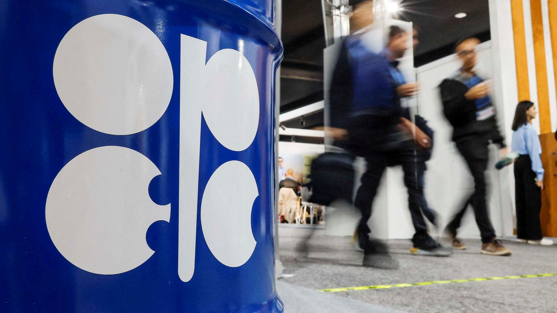 Opec-Logo auf einer Konferenz in Baku (Archivbild) | REUTERS