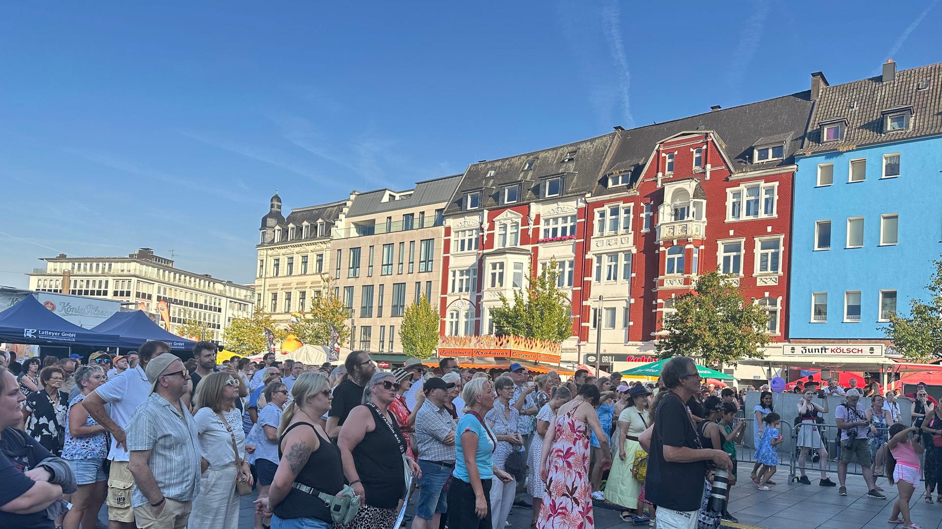 "Die Menschen in Solingen sind endlich wieder fröhlich"