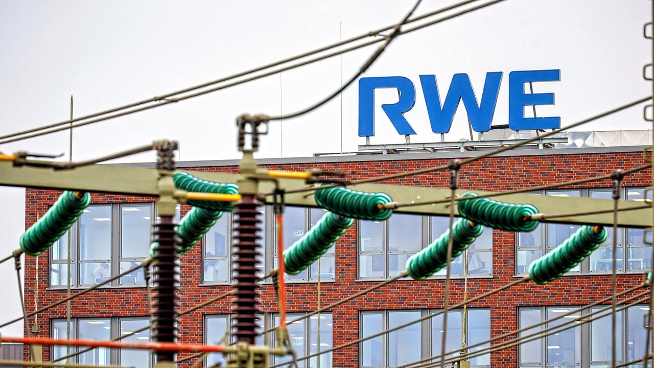 Warum der Energiekonzern RWE Milliardengewinne einstreicht tagesschau.de