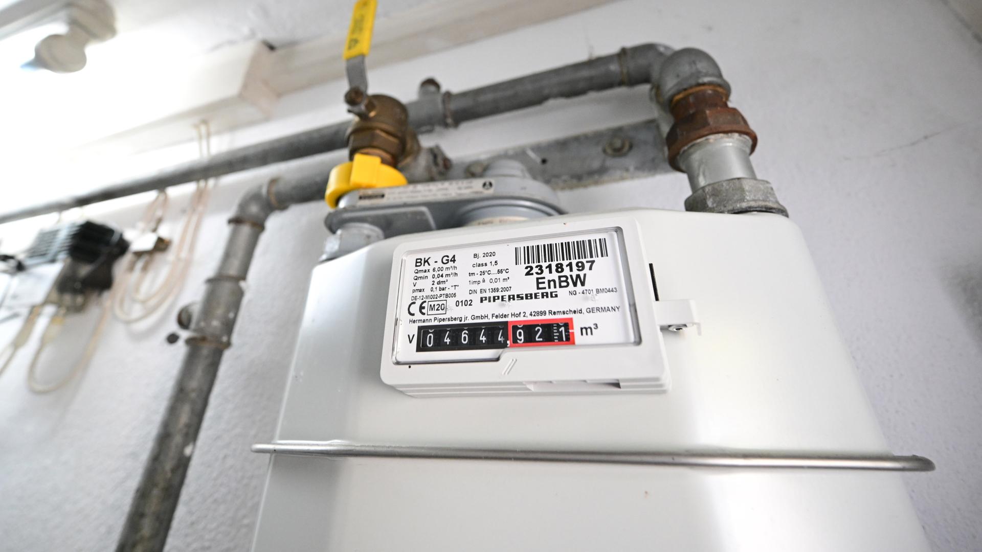 Ein Gaszähler für eine Gasheizung in einem Privathaus.  | dpa