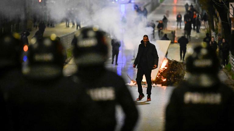 Brennende Barrikade in Sofia