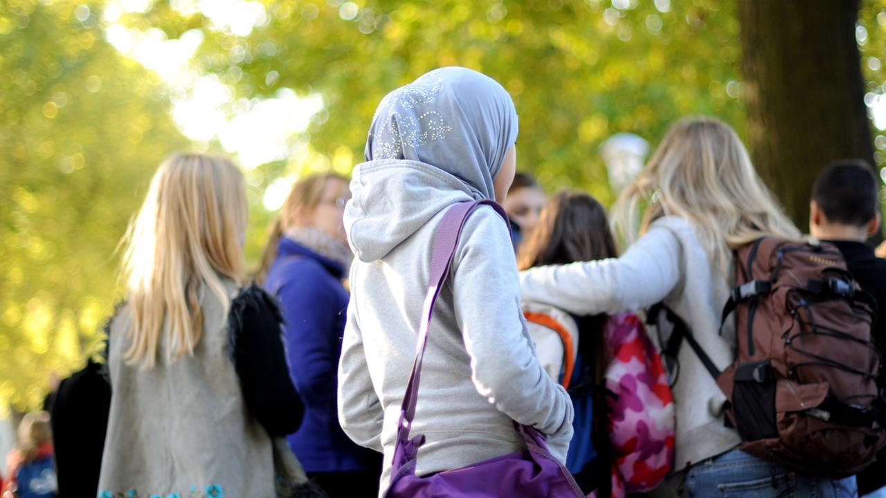 Repräsentative Studie: “Man erfährt Diskriminierung überall”