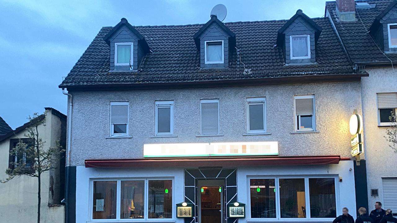 Zwei Menschen in Bistro in Hessen erschossen – Täter flieht