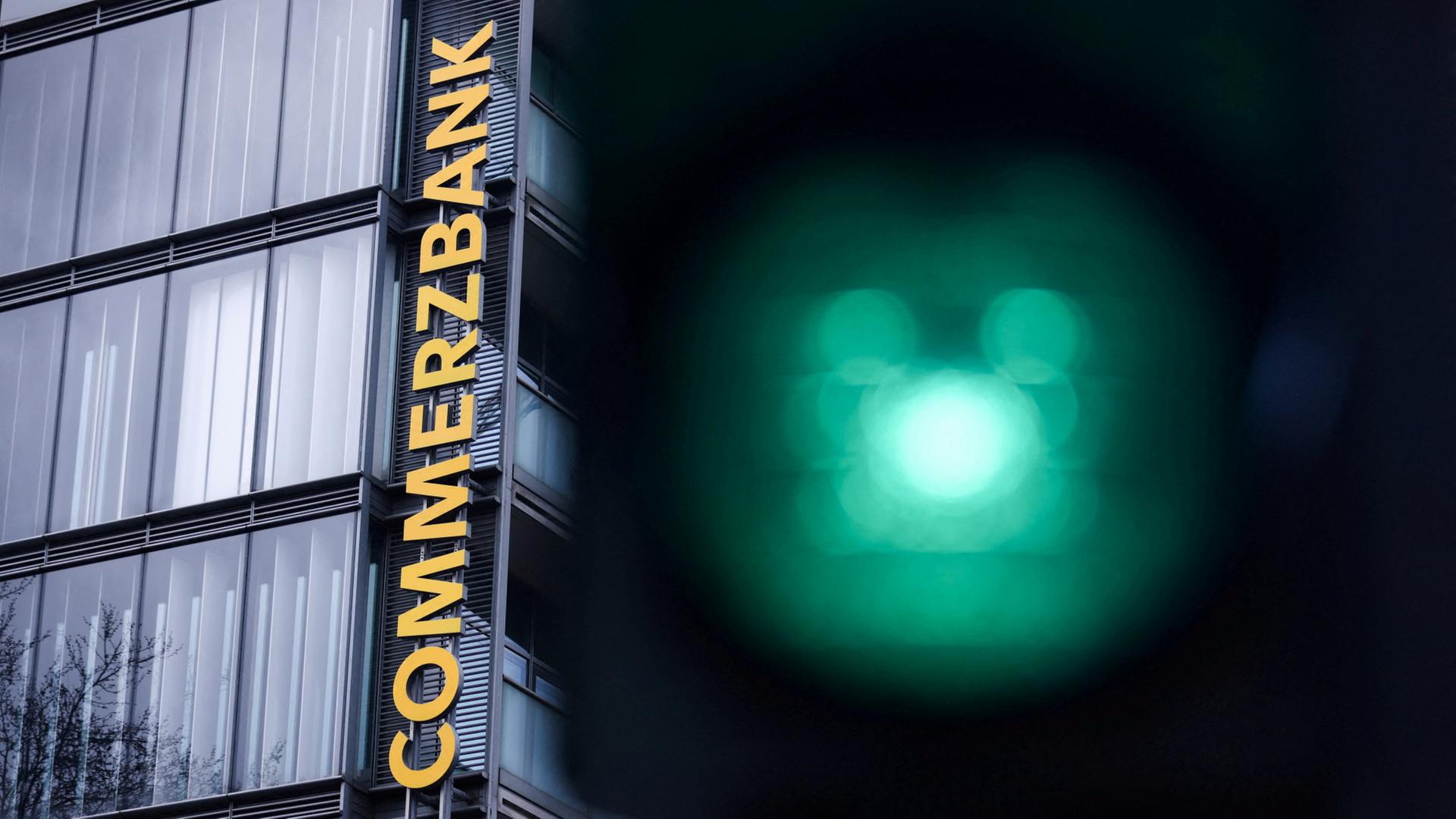 UniCredit bekommt grünes Licht von EZB für Übernahme der Commerzbank