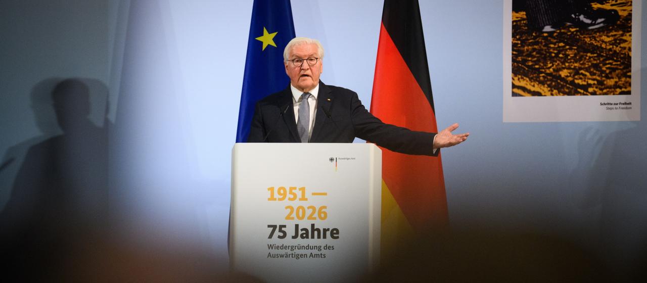 Frank-Walter Steinmeier spricht bei einem Festakt im Außenministerium.