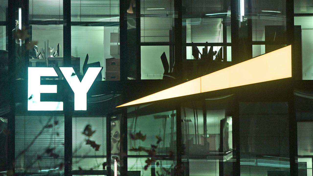 Geplante Aufspaltung des Wirtschaftsprüfers EY gestoppt tagesschau.de