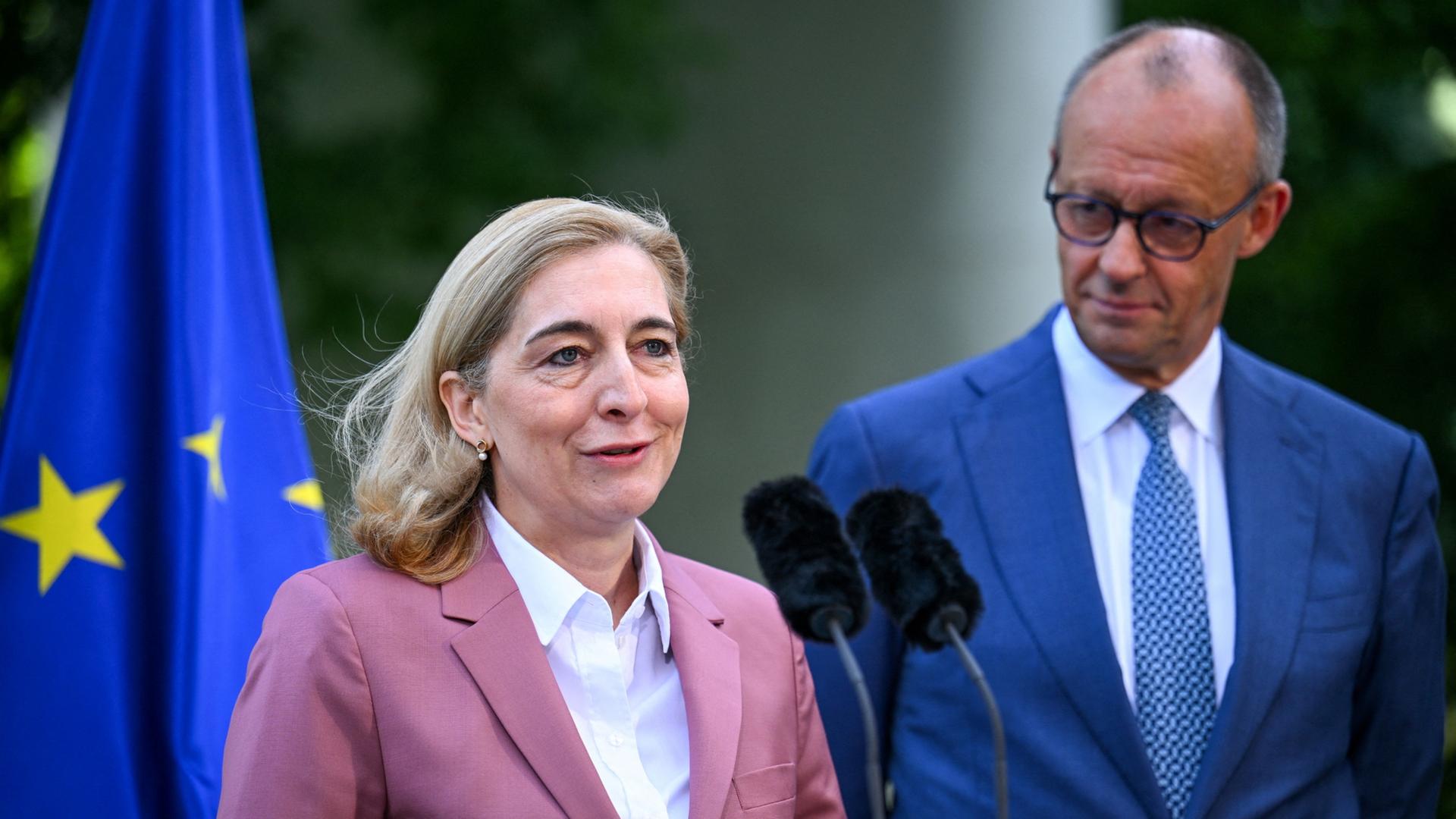 Warken als Kanzleramtschefin, Linnemann als Gesundheitsminister bestätigt