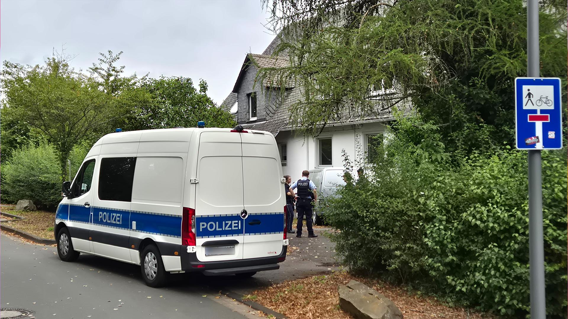 Gruseliger Fund: Zwei stark verweste Leichen in Siegen entdeckt