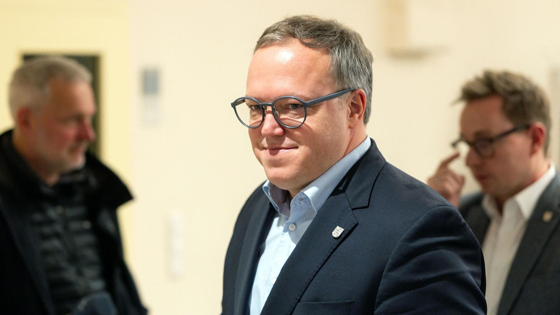 Thüringens Ministerpräsident Voigt soll Doktortitel verlieren