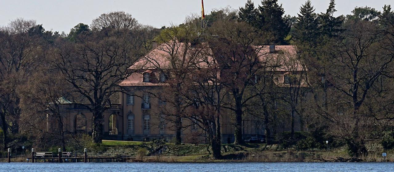 Blick auf die Villa Borsig, dem Gästehaus des Auswärtigen Amtes.