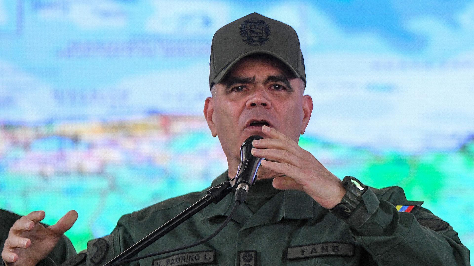 Liveblog zum US-Angriff: ++ Venezuela kündigt massive Reaktion des Militärs an ++ Liveblog zum US-Angriff: ++ Venezuela kündigt massive Reaktion des Militärs an ++
