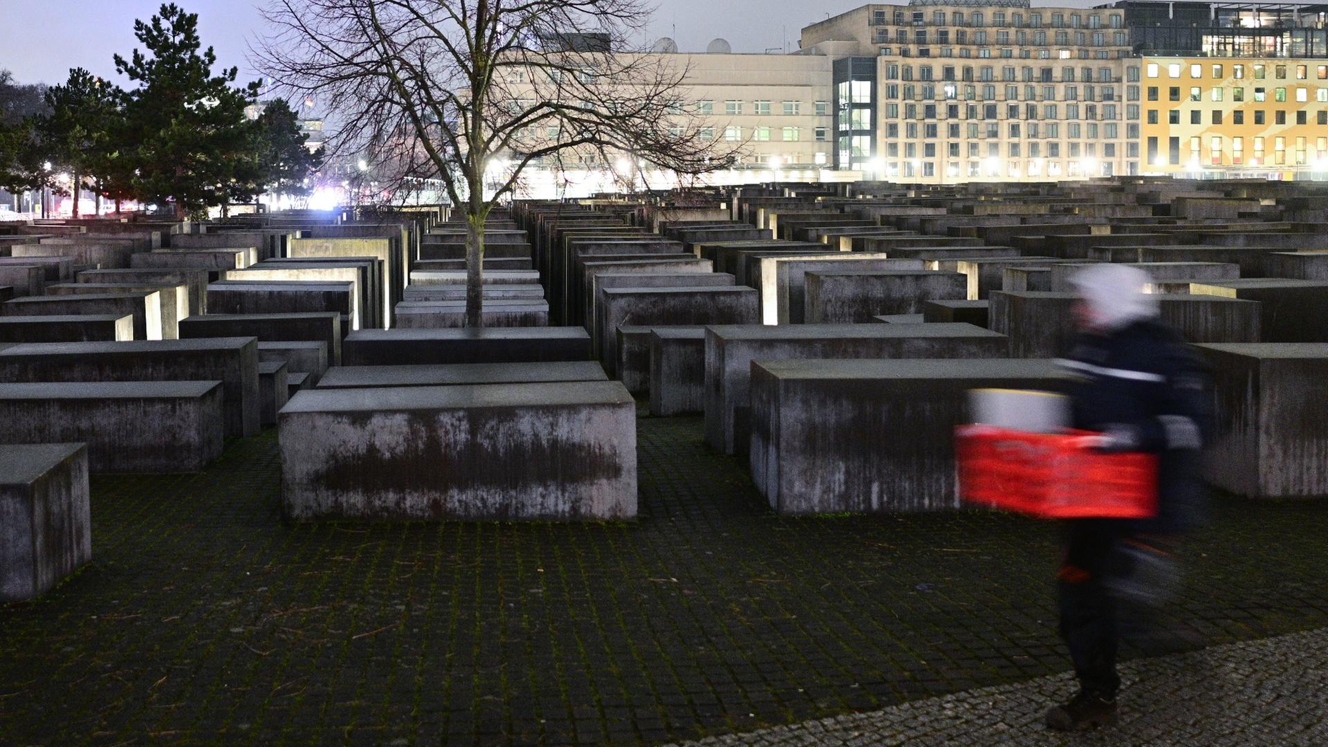 Das Holocaust-Mahnmal in Berlin (Quelle: dpa | Sebastian Gollnow) | picture alliance/dpa/Sebastian Gollnow
