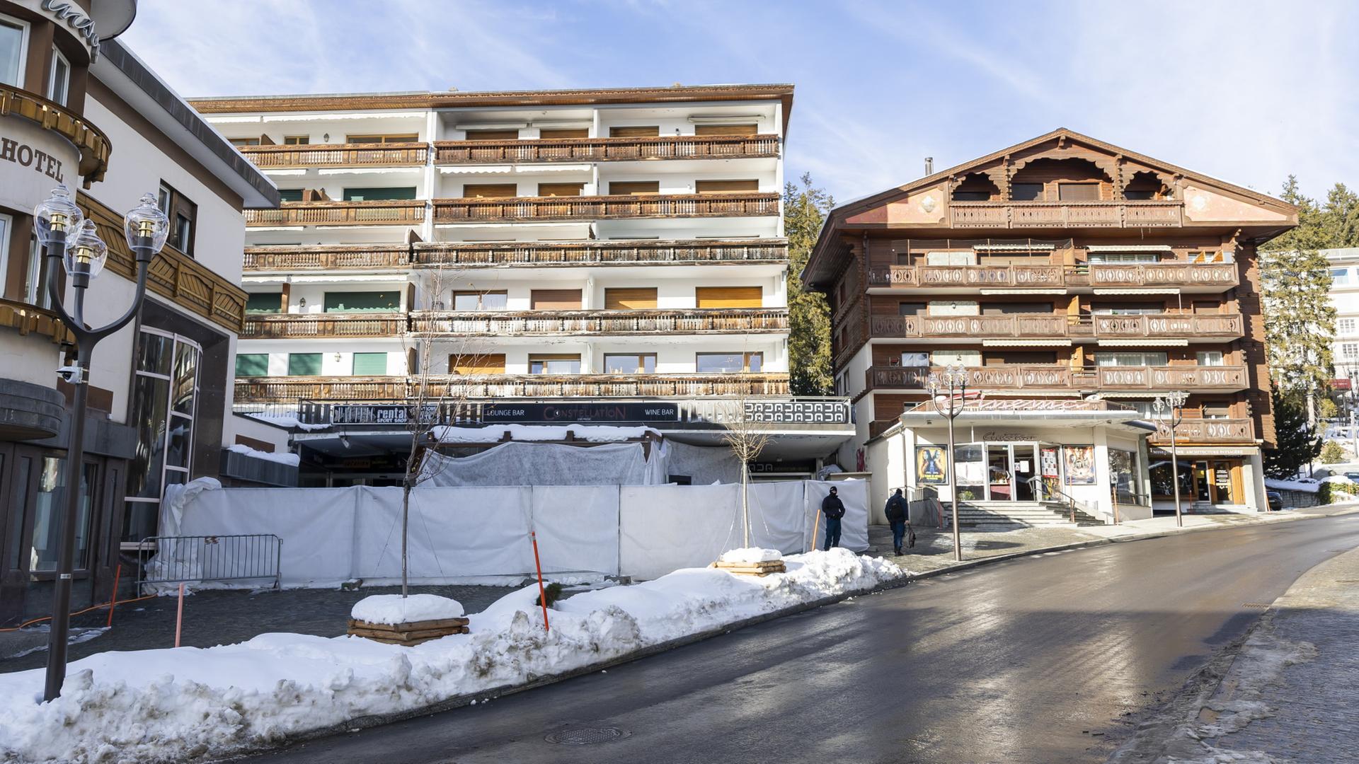 Ein Gebäude in Crans-Montana, in dem die Bar 