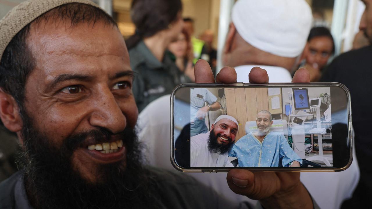 Wir Haben Gelitten Die Schonungslose Wahrheit Einer Ehemalige Hamas Geisel - 7mynw7g