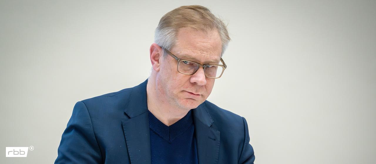 Andreas Büttner, Antisemitismusbeauftragter der Brandenburger Landesregierung, aufgenommen während der 25. Sitzung des Brandenburger Landtages am 09.01.2026. (Quelle: Picture Alliance/Soeren Stache) 