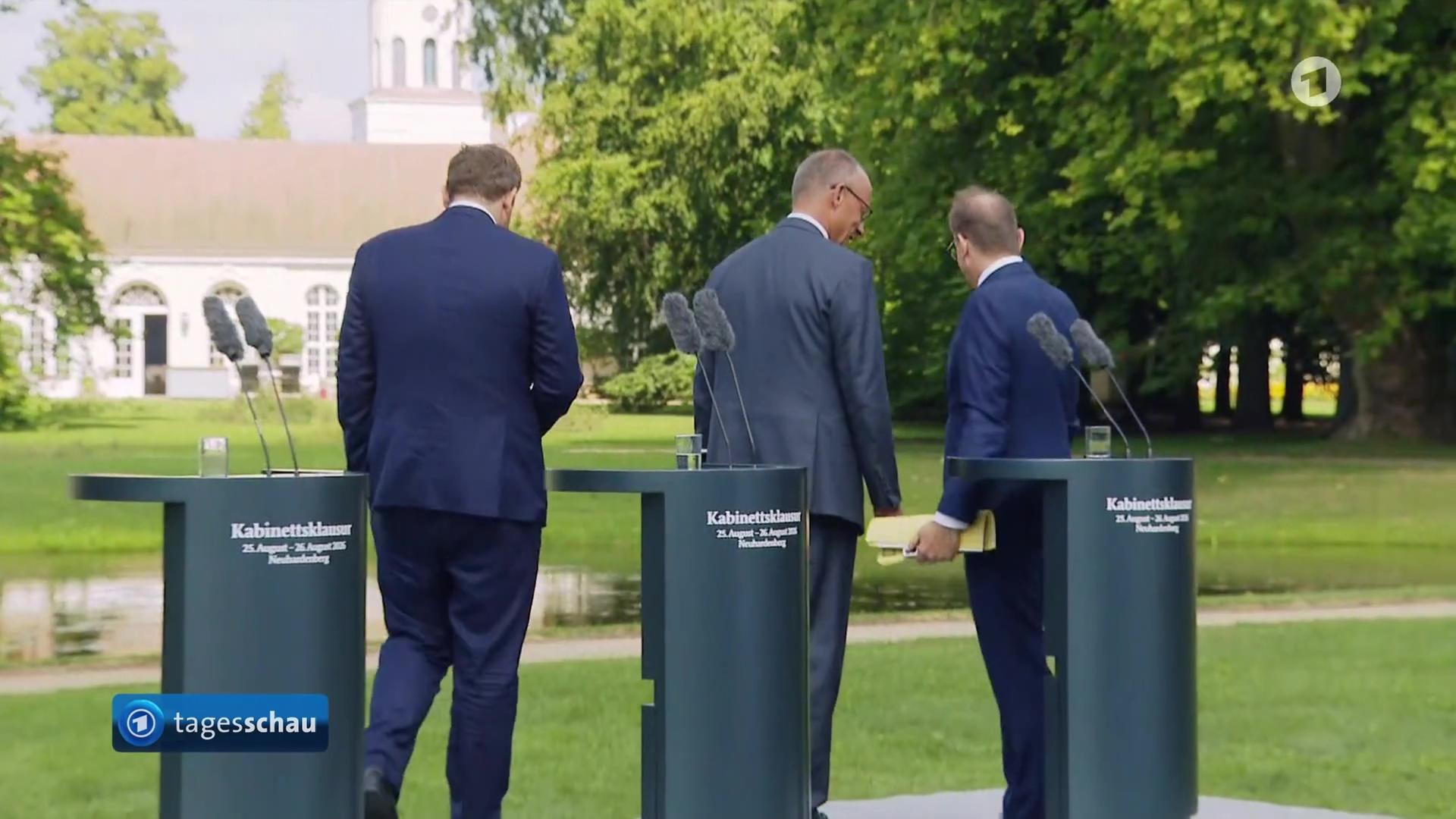 Nach der Sommerpause der Bundesregierung sind deren Baustellen unverändert groß