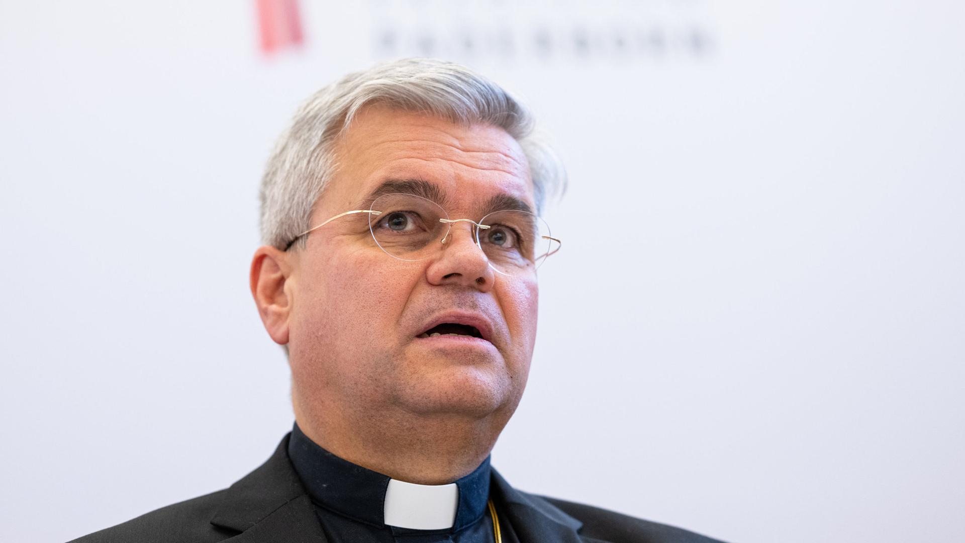 Der Paderborner Erzbischof Udo-Markus Bentz | WDR / dpa