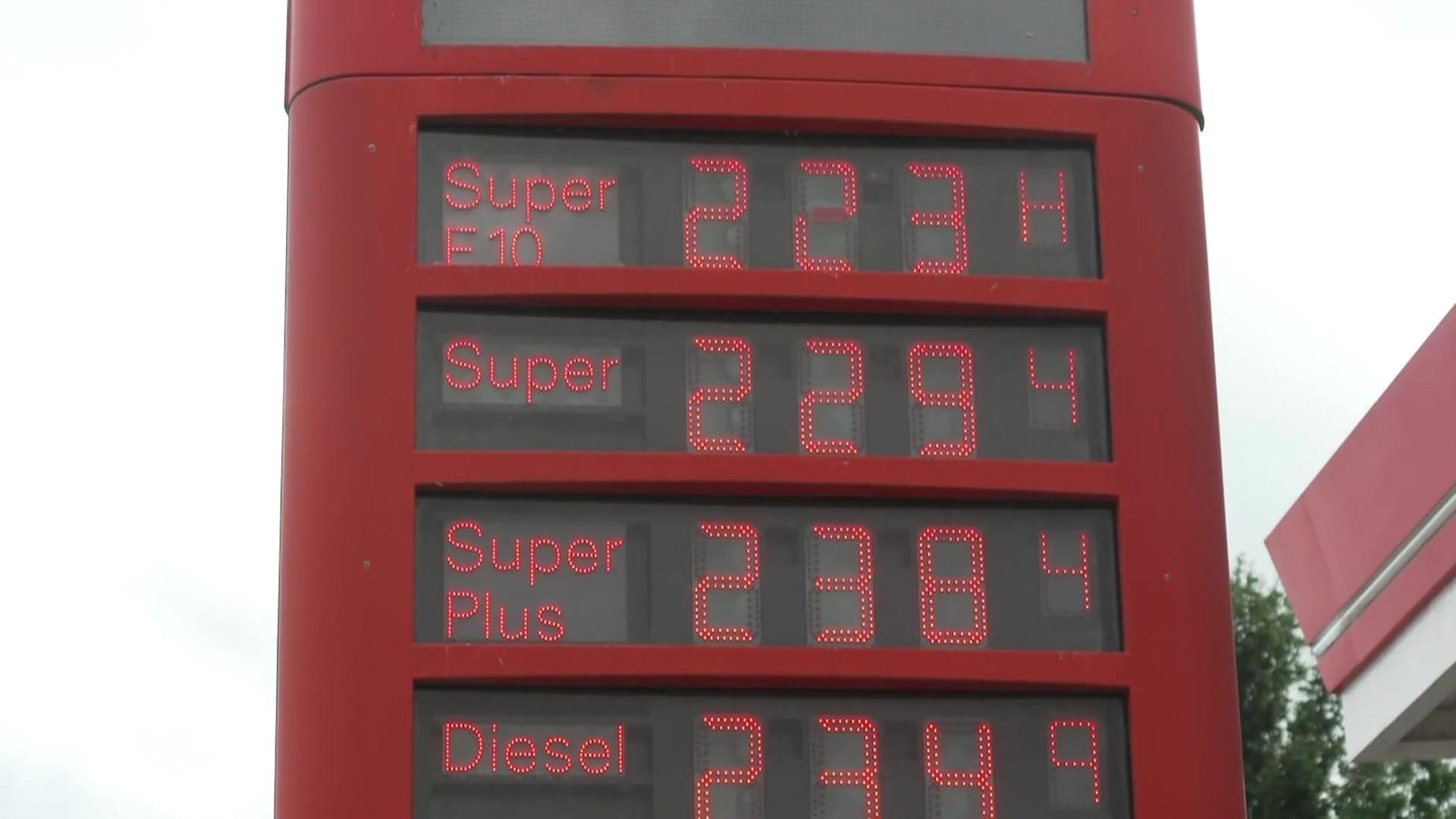 Benzinpreise steigen auf Rekordhoch