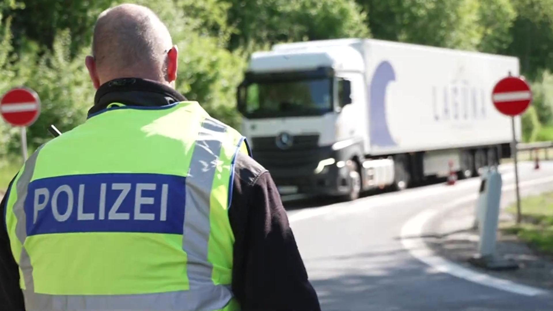 Innenminister Dobrindt ordnet zusätzliche Grenzkontrollen an