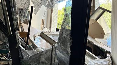  Blick in das zerstörte ARD-Studio in Kiew