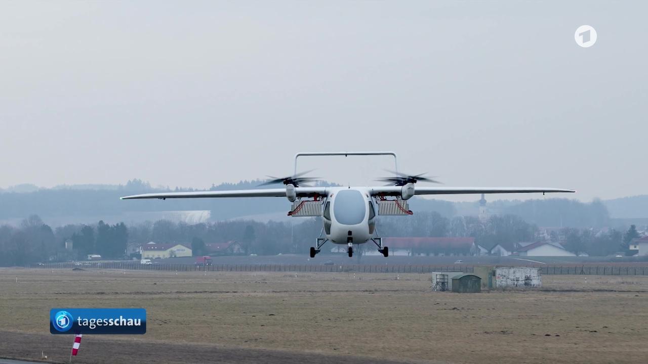 "E-Res-Copter": Fliegender Notfalltransporter hebt erstmals ab