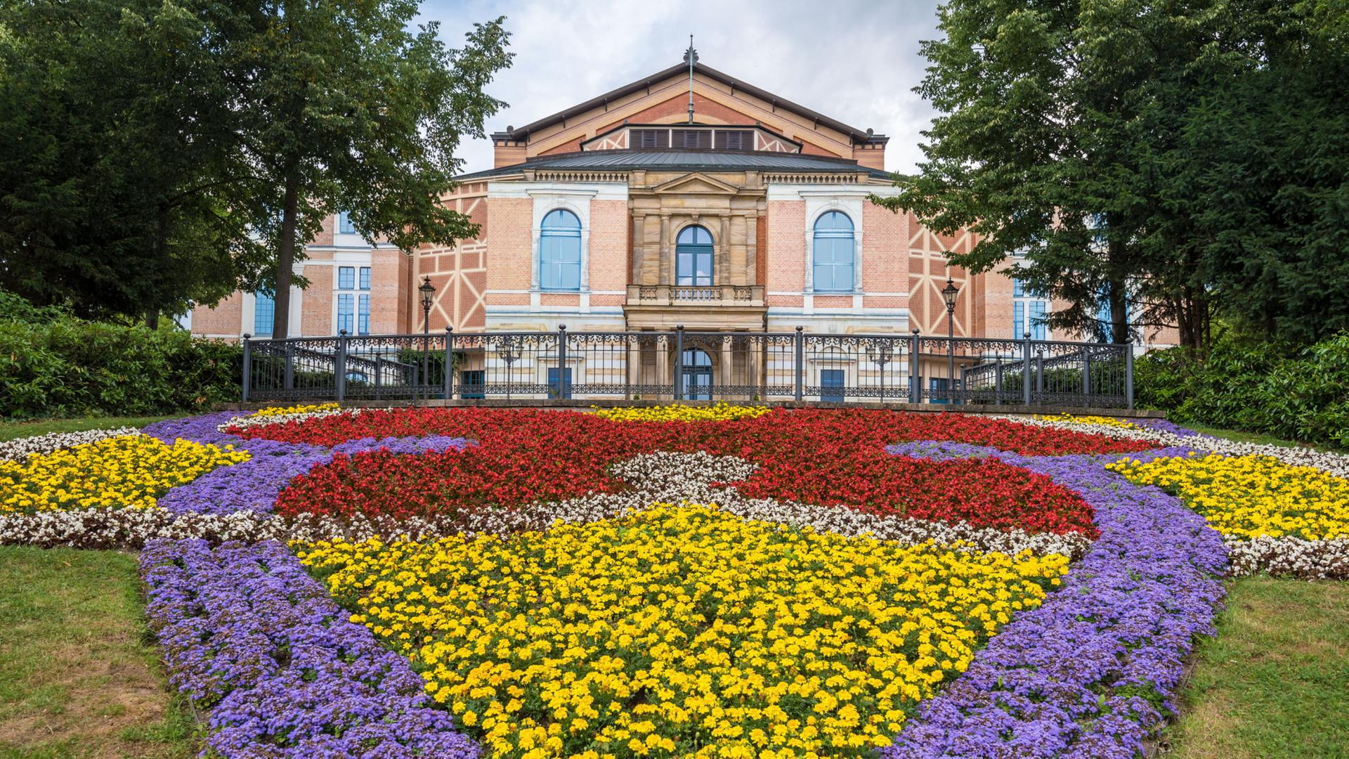 Blick auf das Bayreuther Festspielhaus. | dpa