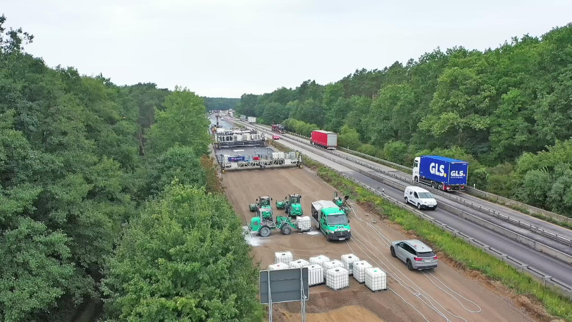 Auf der Dauerbaustelle A12 wird jetzt Tag und Nacht gearbeitet