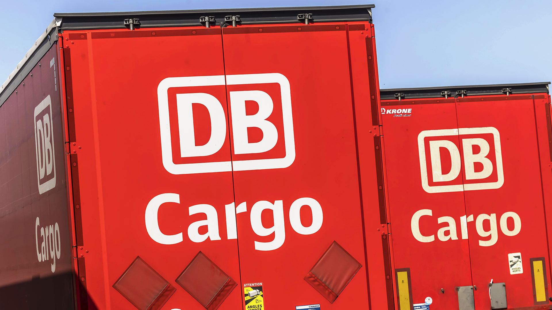 Fahrzeugcontainer des Logistik Unternehmens DB Cargo. | picture alliance / imageBROKER