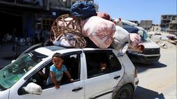 Eine Kind in Gaza in einem Auto