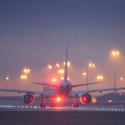 Ein Flugzeug startet vom Flughafen Leipzig/Halle. (Archivbild: 02.02.2021)