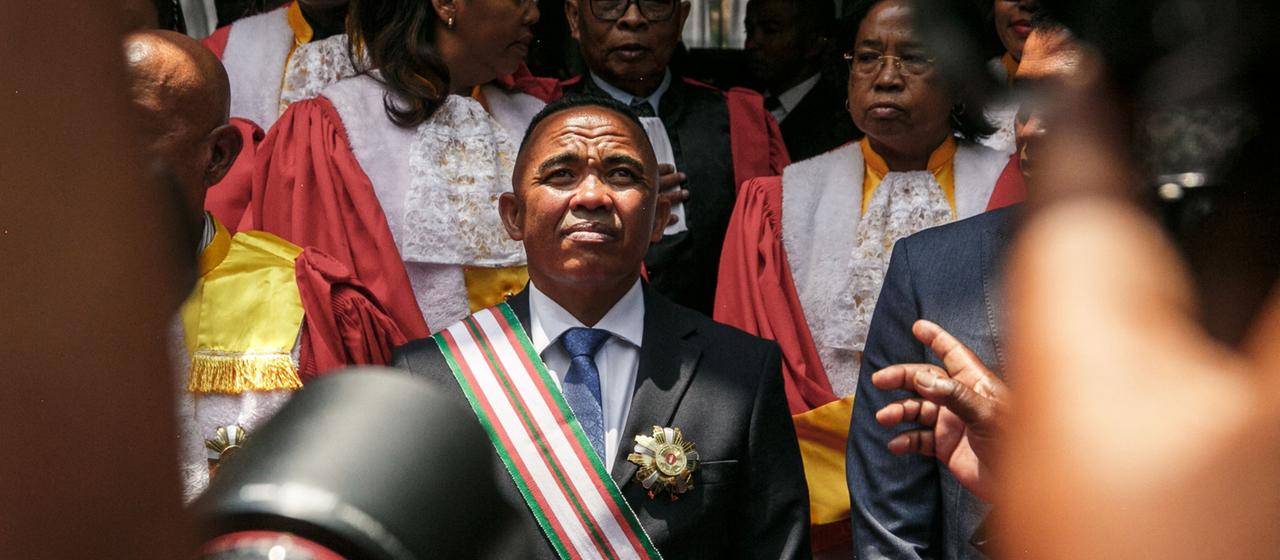 Michael Randrianirina in einer Menschenmenge