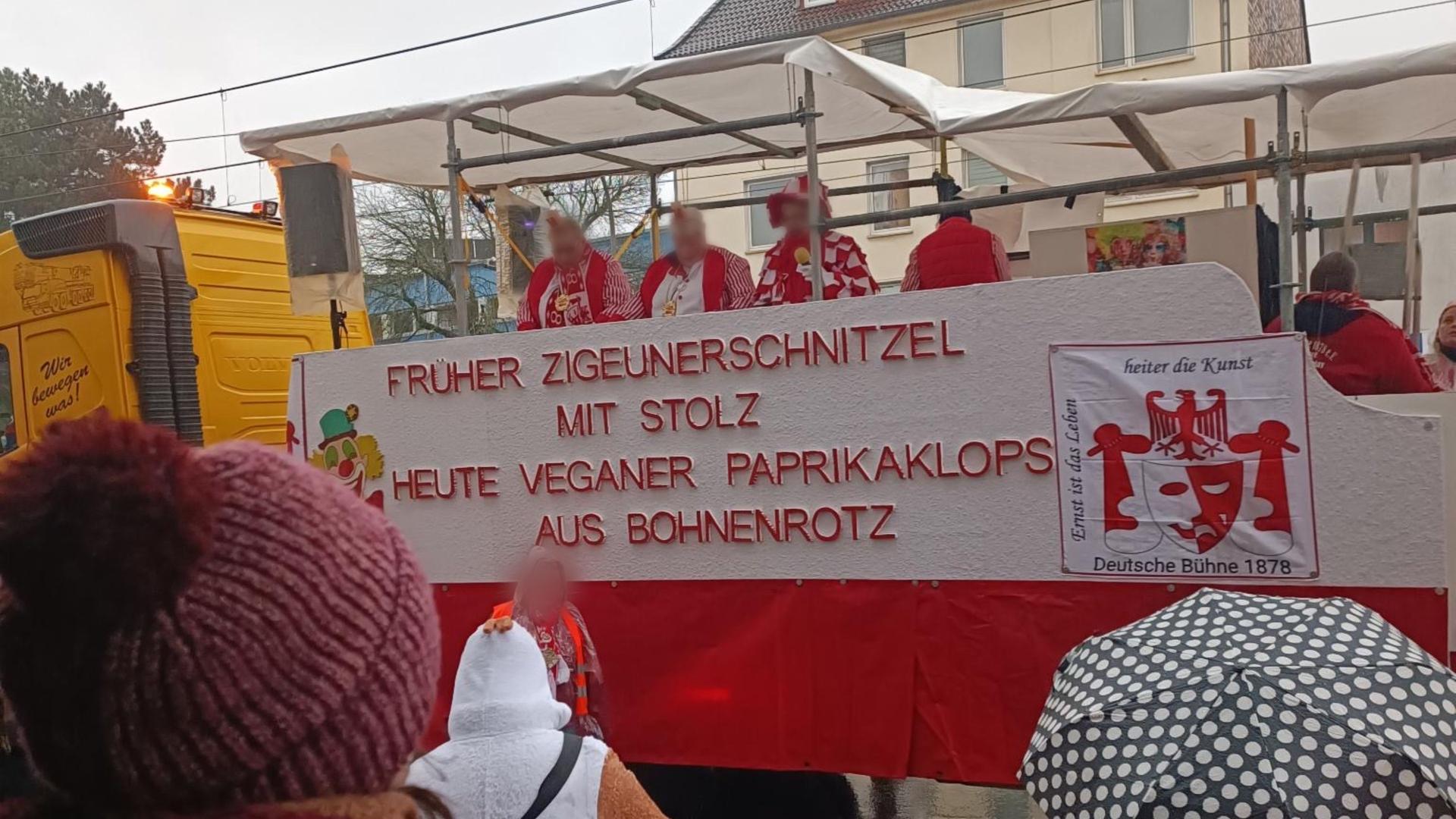 Dortmunder Rosenmontagszug: "Z-Wort" auf Karnevalswagen sorgt für Kritik