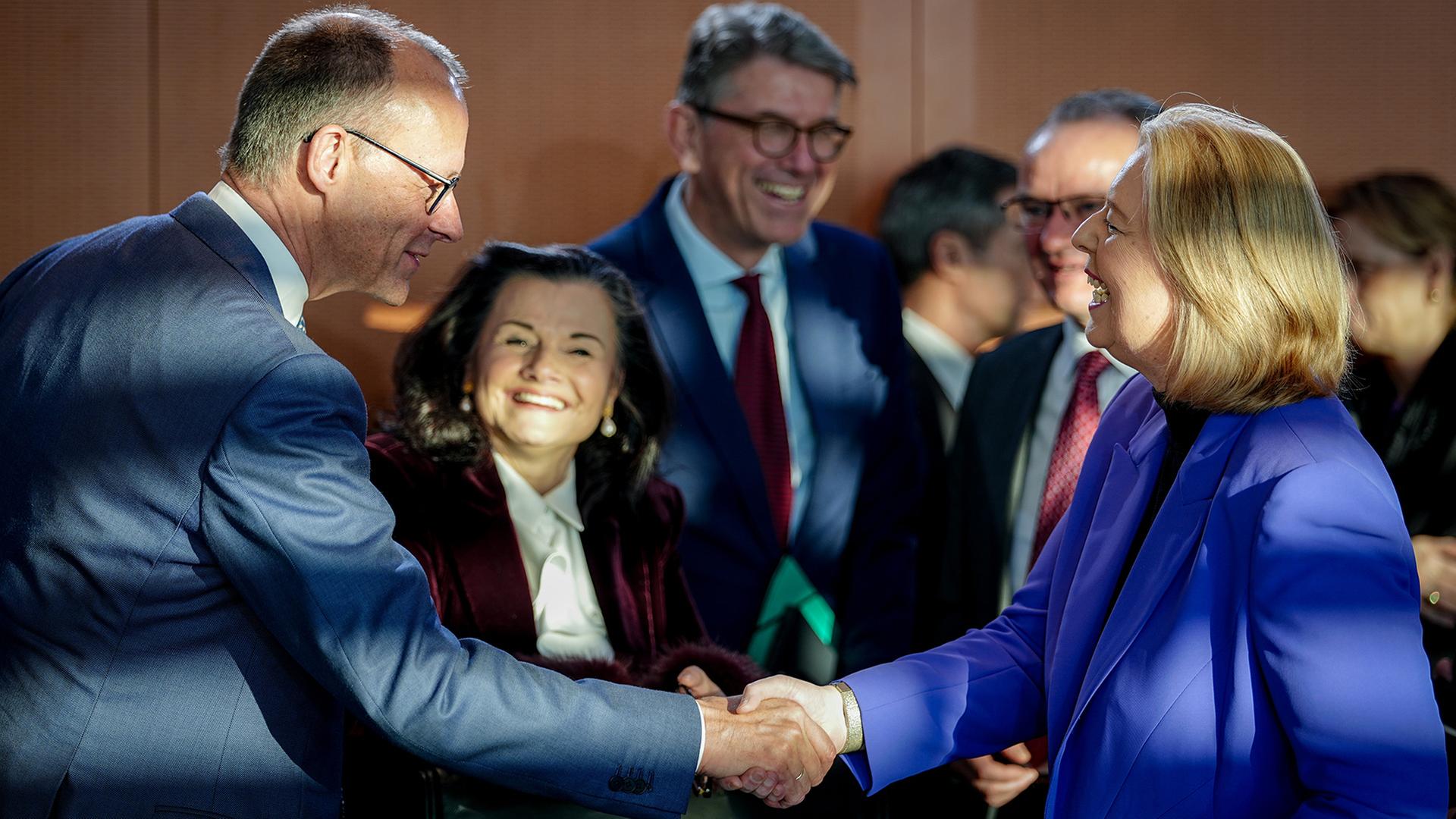 Friedrich Merz und Bärbel Bas | dpa