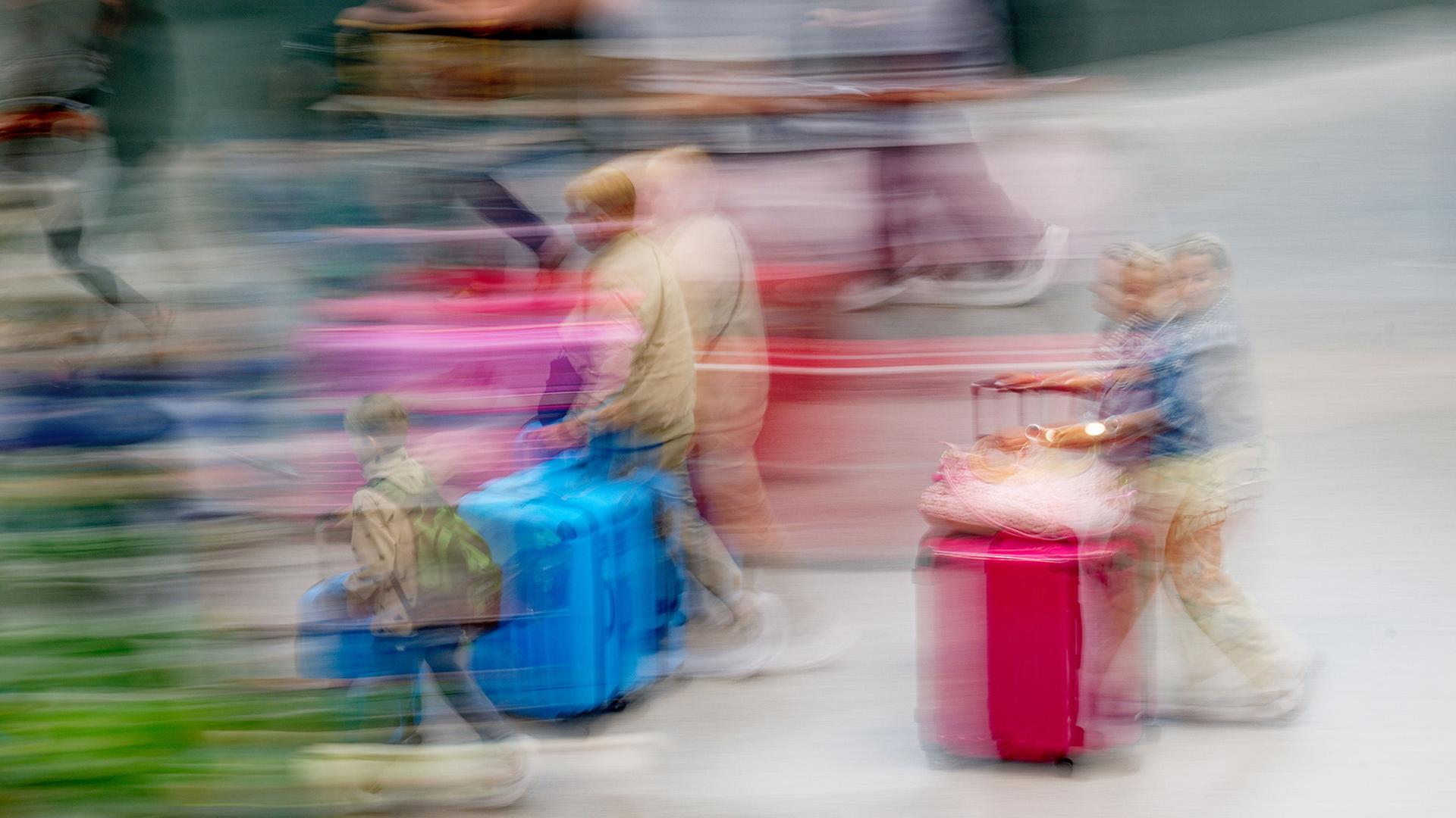 Urlauber in Düsseldorf, Dusche in Kansas City, Opfergabe in Kolkata