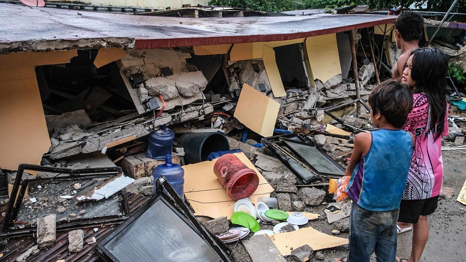 Viele Tote nach Erdbeben auf den Philippinen