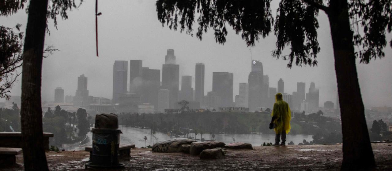 Blick auf Los Angeles während eines Wintersturms.