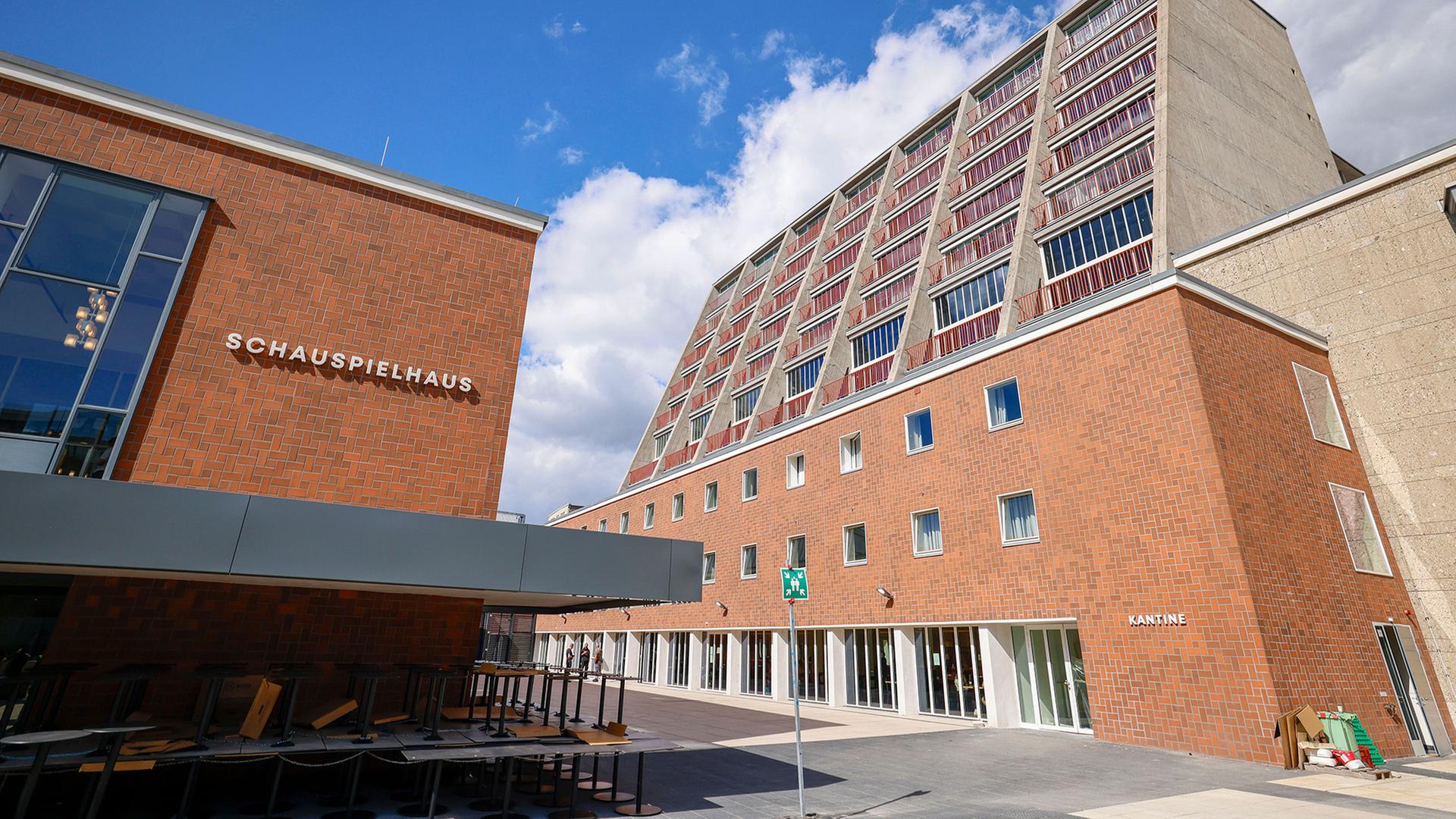Blick auf das Schauspielhaus und die Oper in Köln. | WDR/Bernd-Michael Maurer
