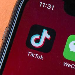 TikTok- und WeChat-App auf einem Handy